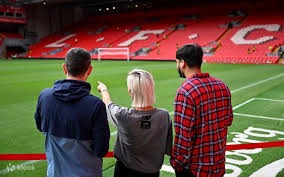 马刺主场狂胜公鹿 单场24颗三分破队史纪录