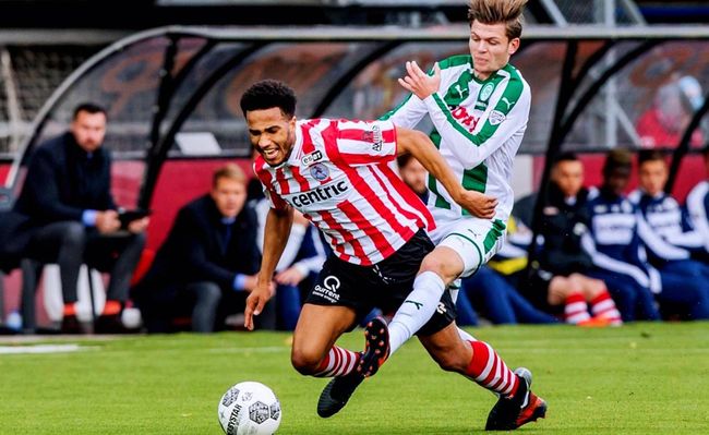 亚的信任 亚的信任