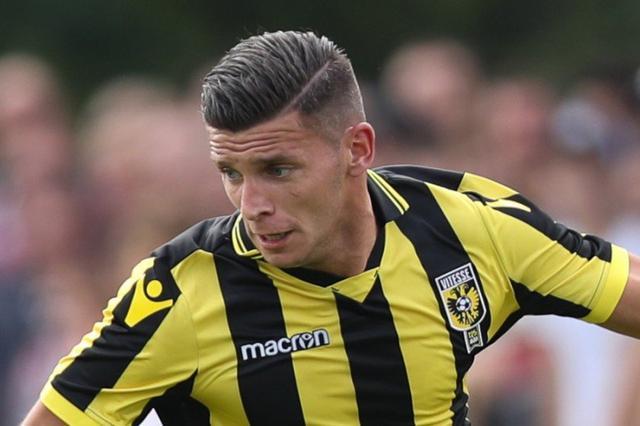 比赛中途的 比赛中途的